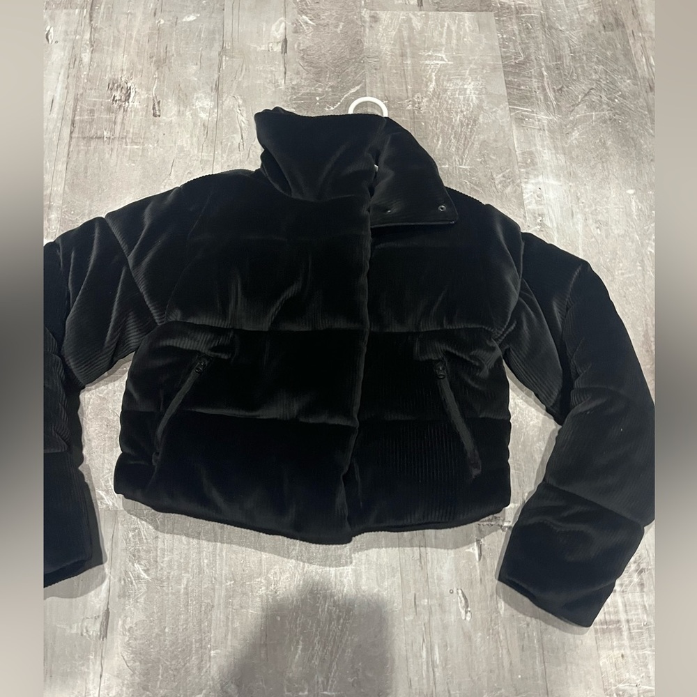 Alo Velour Puffer